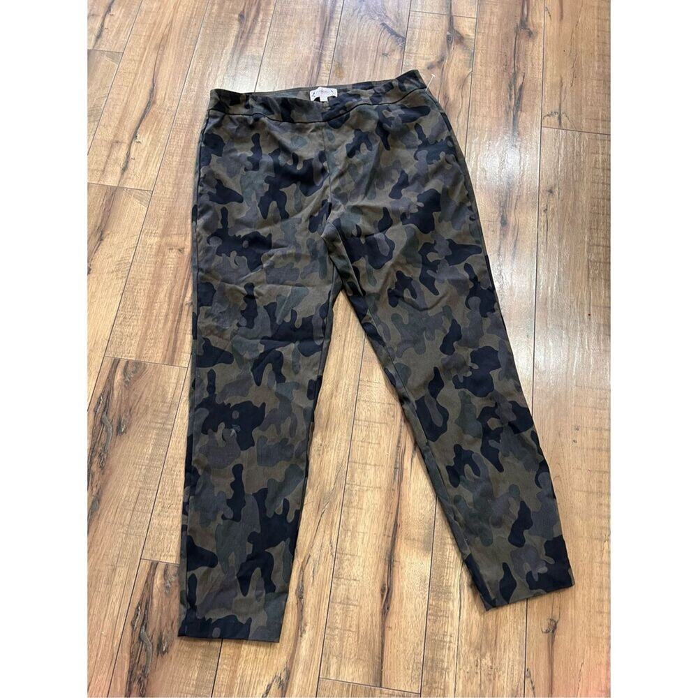 NWOT Nanette Lepore size 14 camouflage pants